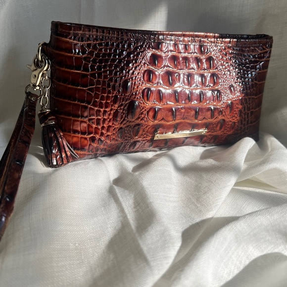 Brahmin leather wristlet - Picture 1 of 7